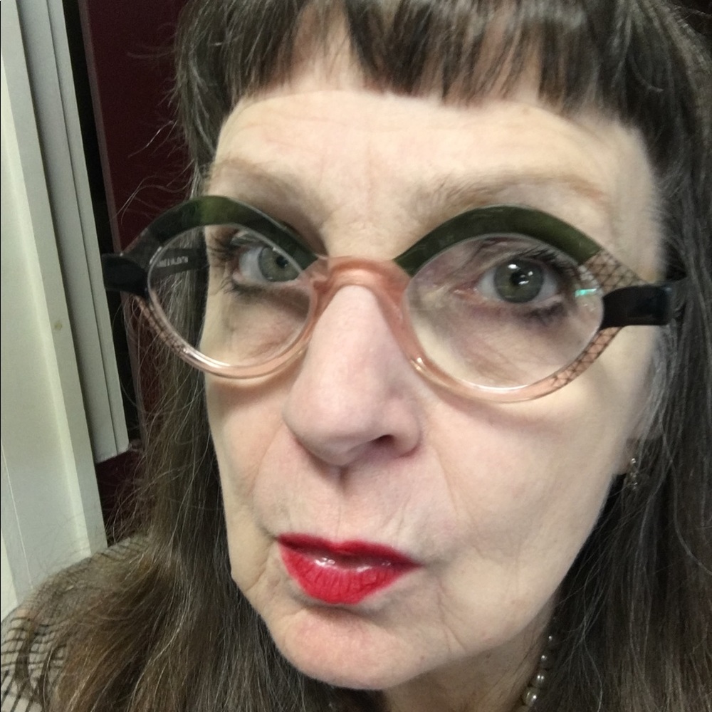 Meet your Posher, Sally